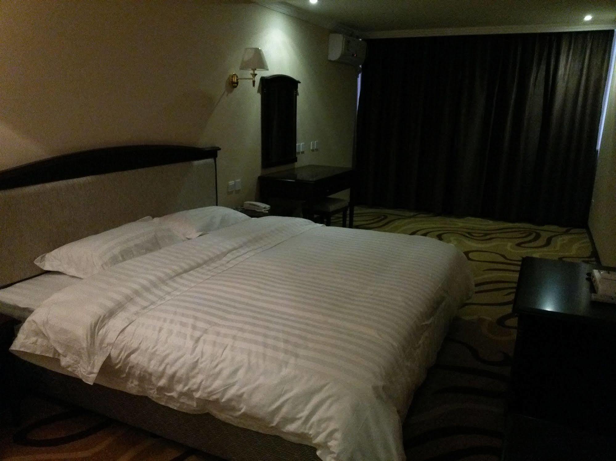 Chengdu Airport Ruijia Hotel מראה חיצוני תמונה